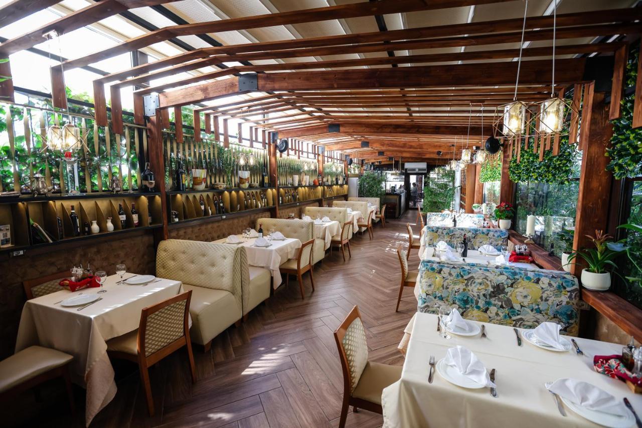 Vila Ferdinand Modern Rooms In Tirana'S Center Экстерьер фото
